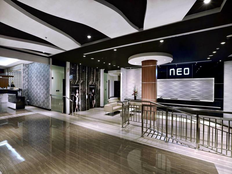 Neo Dipatiukur Bandung By Aston Hotel Exterior photo